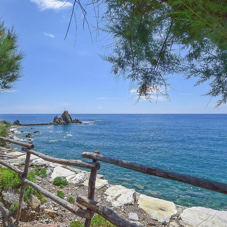 Amazing Apartment In Moneglia With House Sea View Luaran gambar