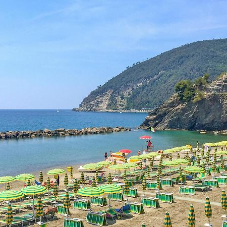 Amazing Apartment In Moneglia With House Sea View Luaran gambar