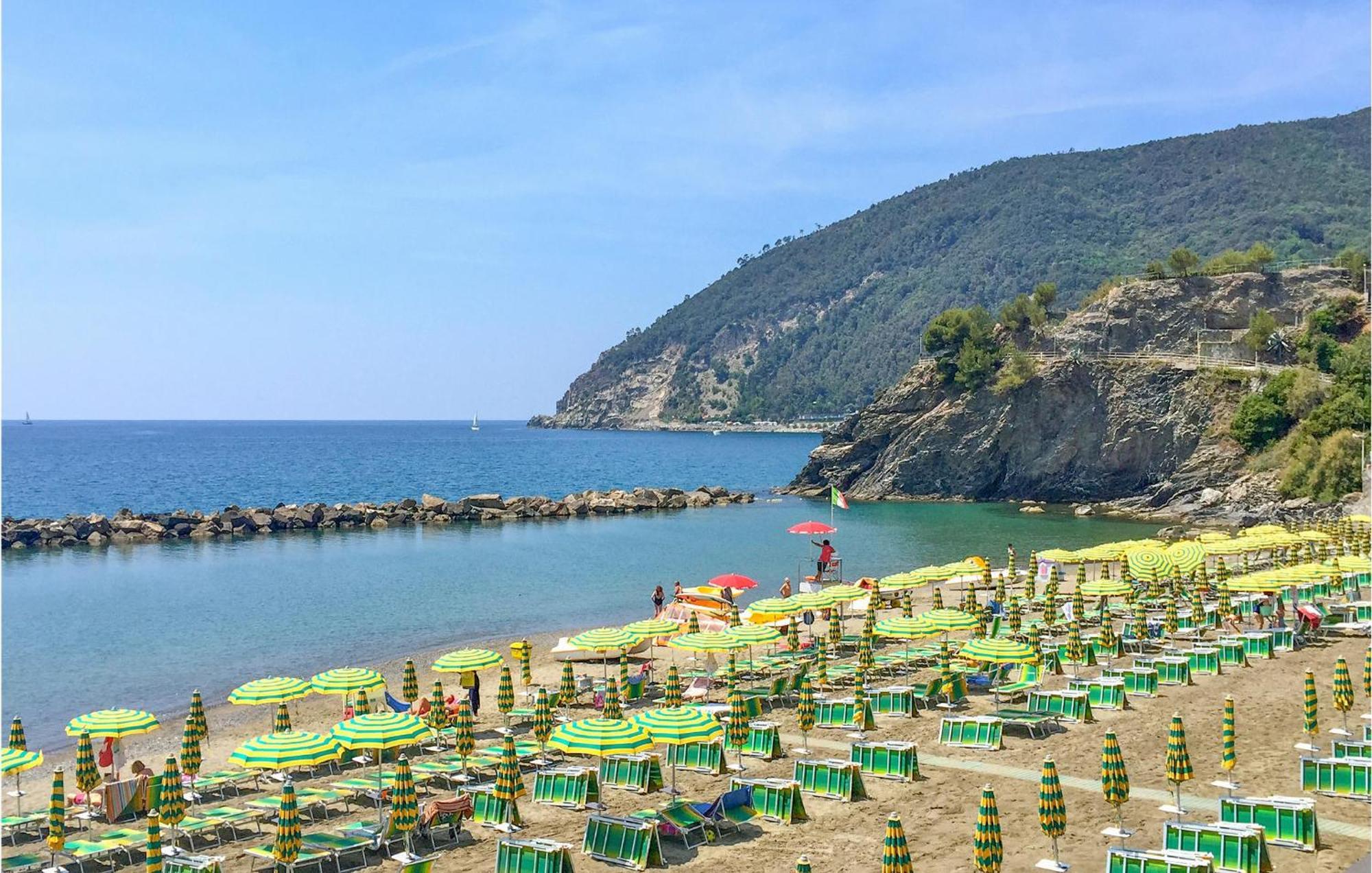 Amazing Apartment In Moneglia With House Sea View Luaran gambar